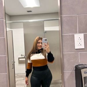 Meet your Posher, Daniela